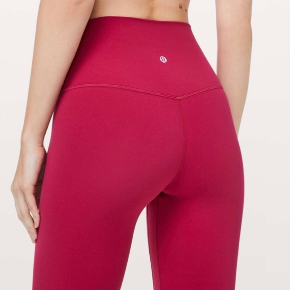 RARE Lululemon Leggings 28’ size 4